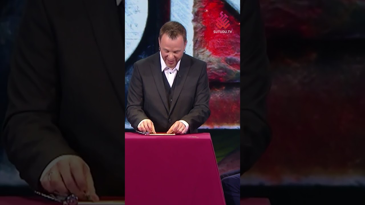 Looks Like With Magic, You Can Make Some Good Money #magic #magictricks #tvclips #tvshow #magicshow