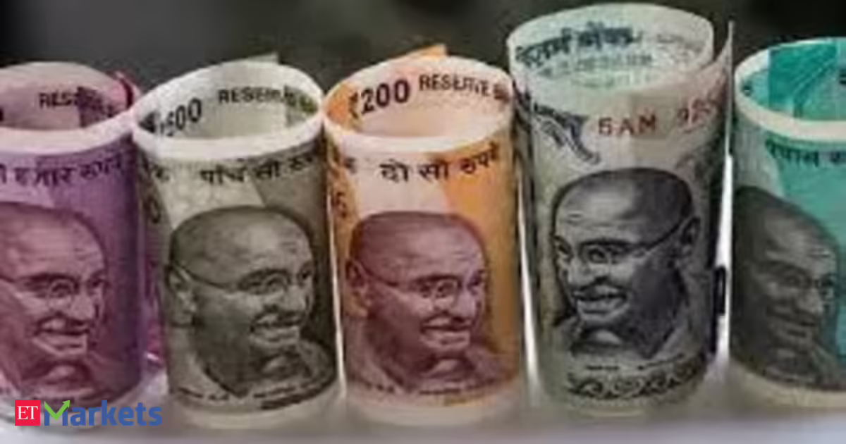 Rupee has a 3rd good day, rises 9 paise to 92.98