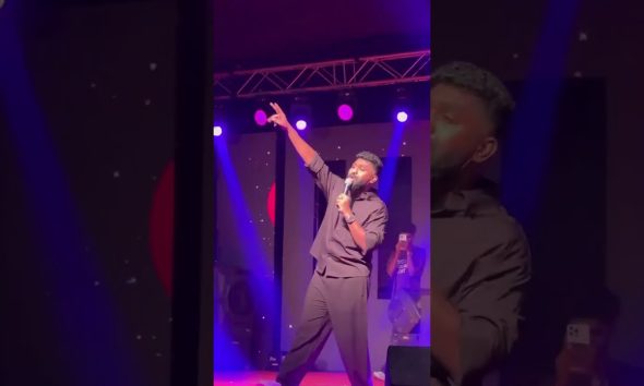 Insaanile song live stage performance @hanaaaneyy #hananshah #newsong #firststageperfomance