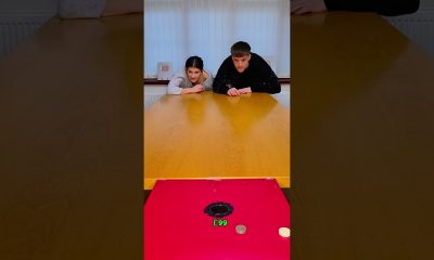 Sis Vs Bro CHIP in Mini MONEY Hole