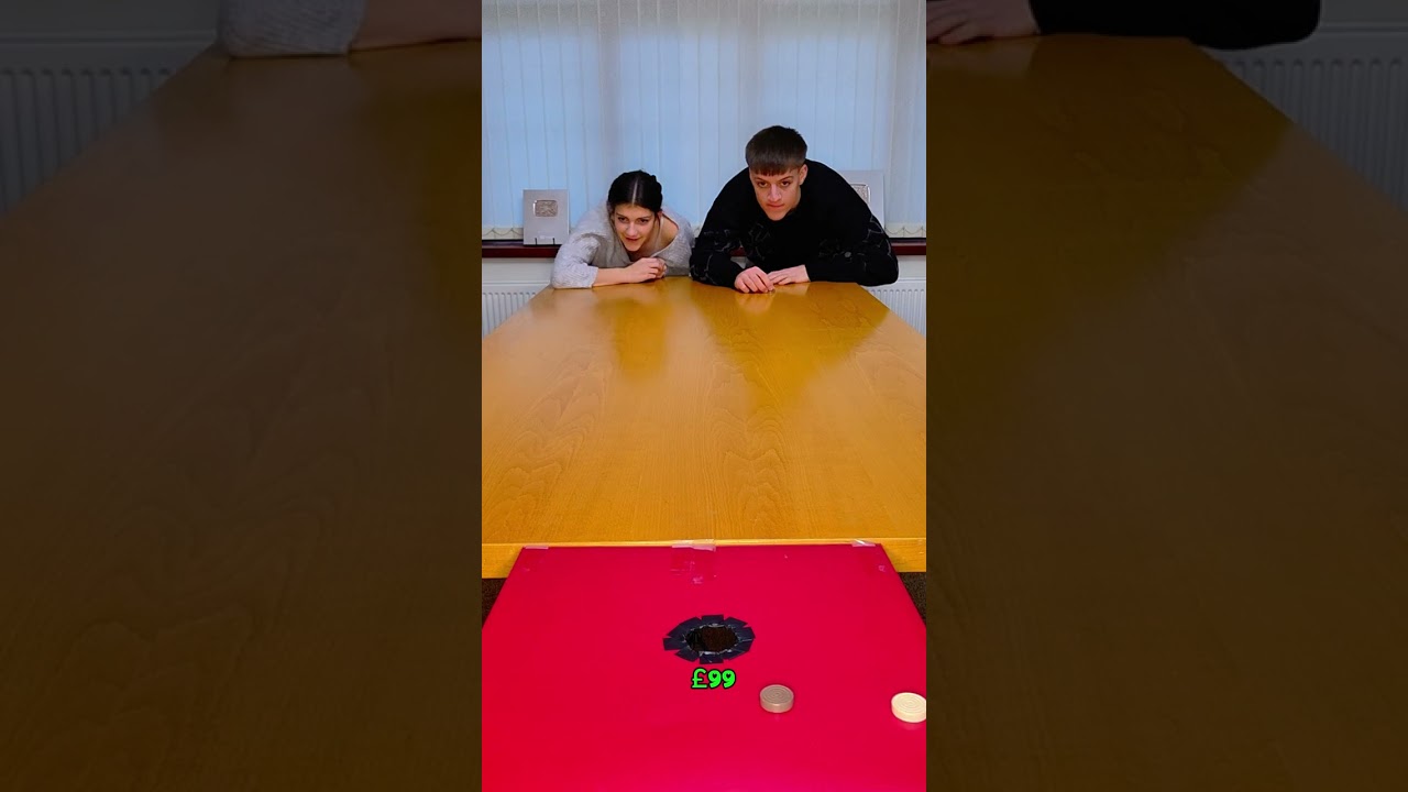 Sis Vs Bro CHIP in Mini MONEY Hole