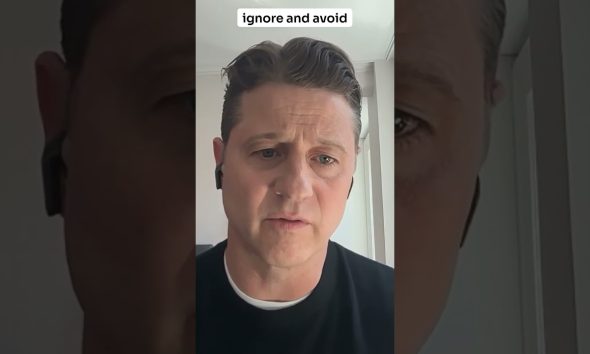 Ben McKenzie discusses his distrust of Bitcoin and cryptocurrency