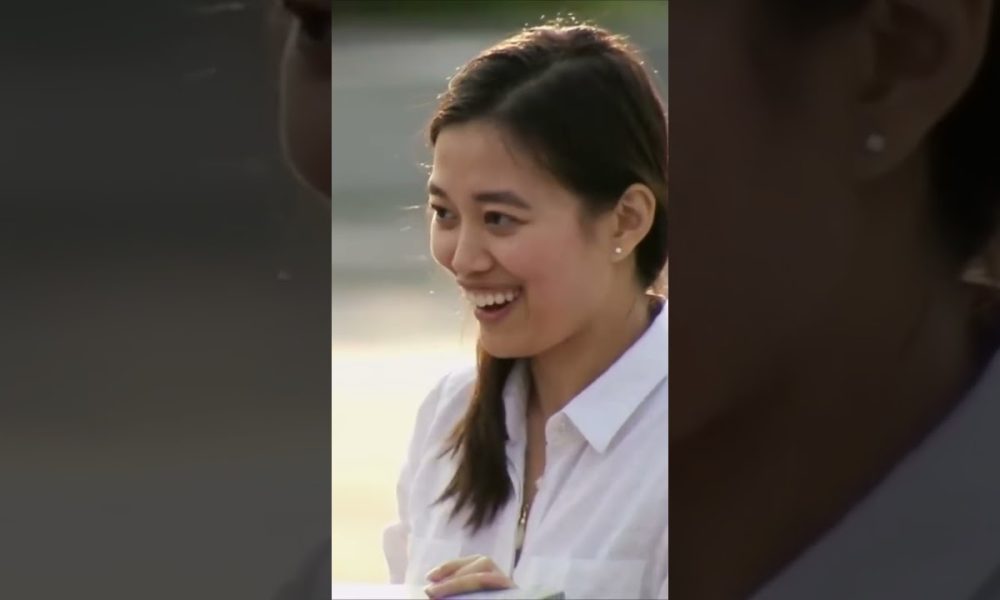 Financial Expo Kiosks: Money, Cards & Big Laughs! #shorts