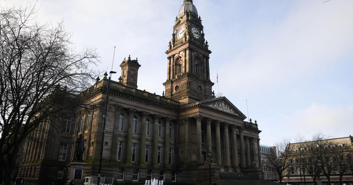 What Bolton Council says as fuel crisis fears spread