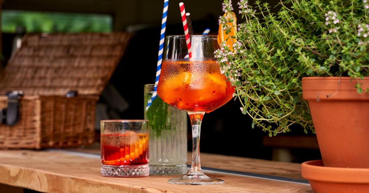 Asda first supermarket to sell Aperol Spritz cans in time for summer