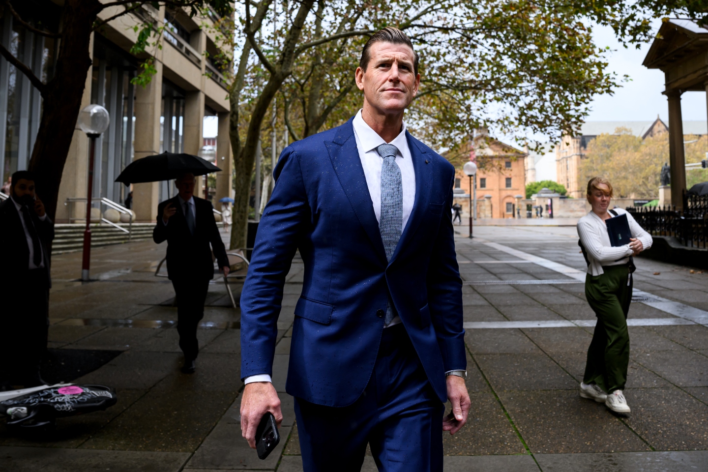 Ben Roberts-Smith arrested over alleged war crimes