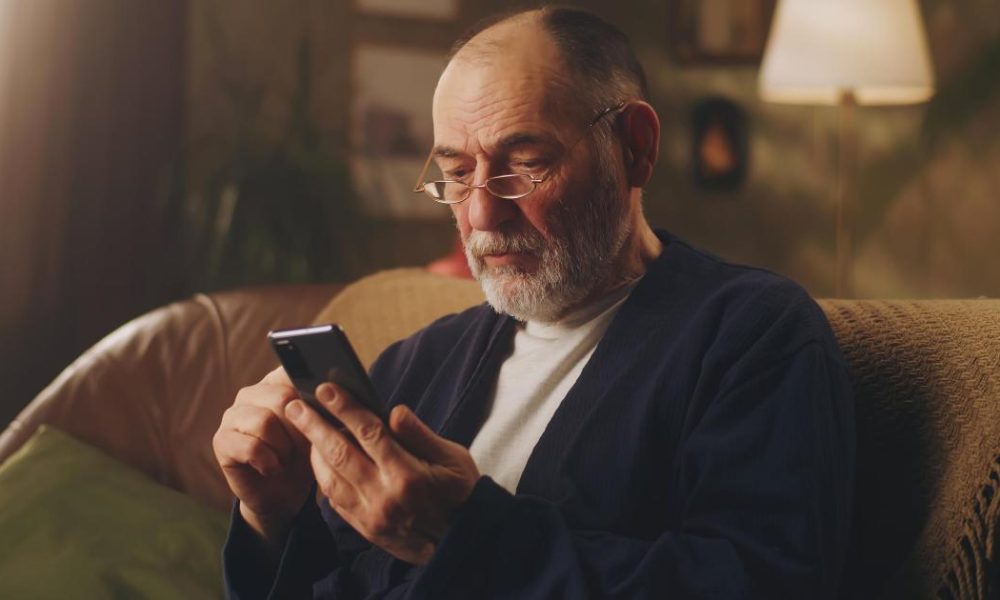 Urgent scam warning over HMRC calls and new way to check