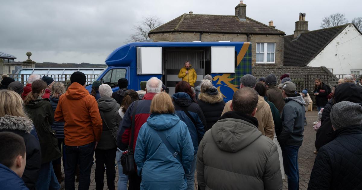 Top racehorses draw in the crowds at Middleham Open Day 2026