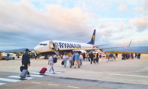 Ryanair boss urges Brits to book summer holidays quickly