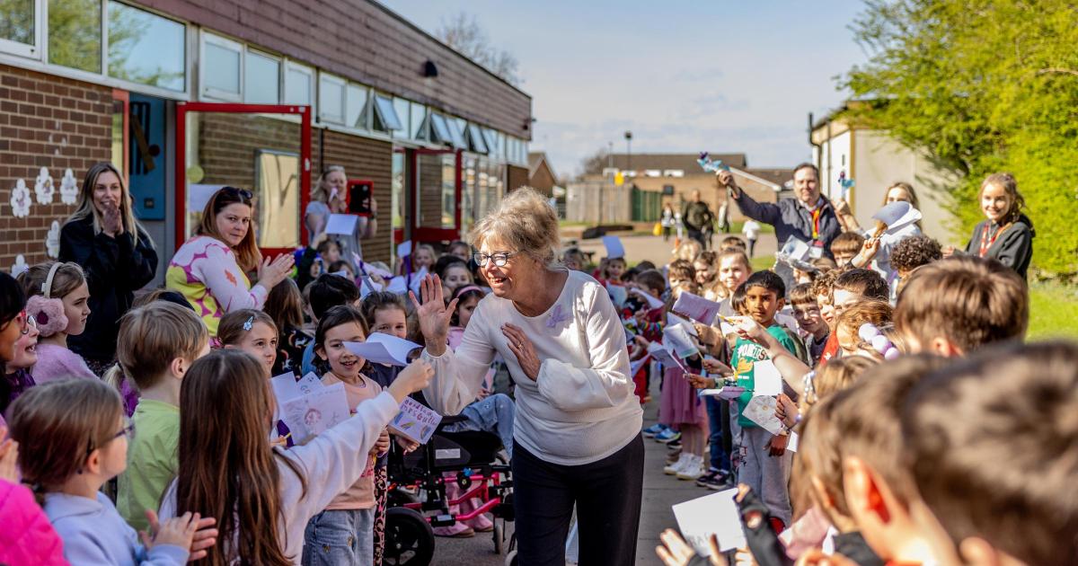 Mrs Gullon retires from Yarm's Levendale Primary School after 30 years