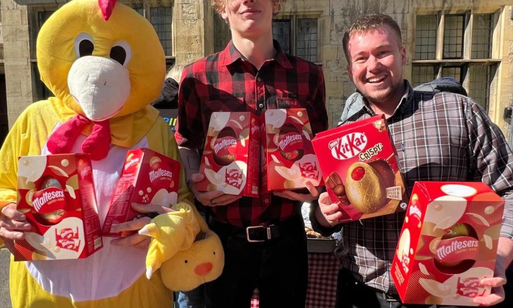 HOPING Street Kitchen and Hickory's help homeless at Easter