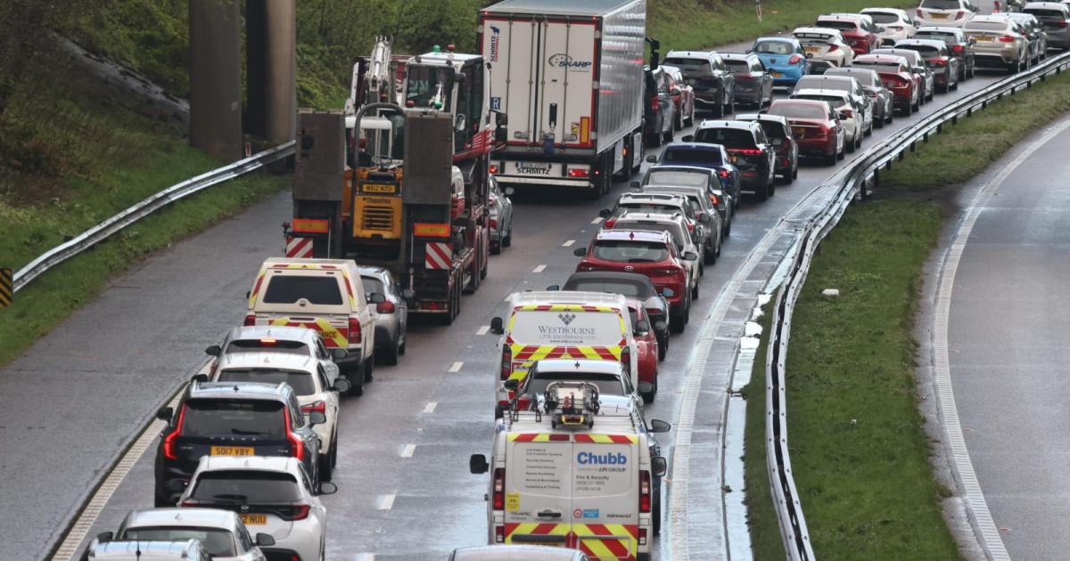 The M66 southbound shut between Edenfield and Walmersley
