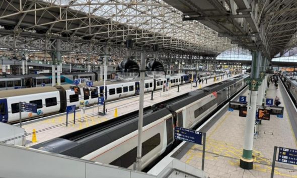Manchester Piccadilly trains to halt for urgent repairs