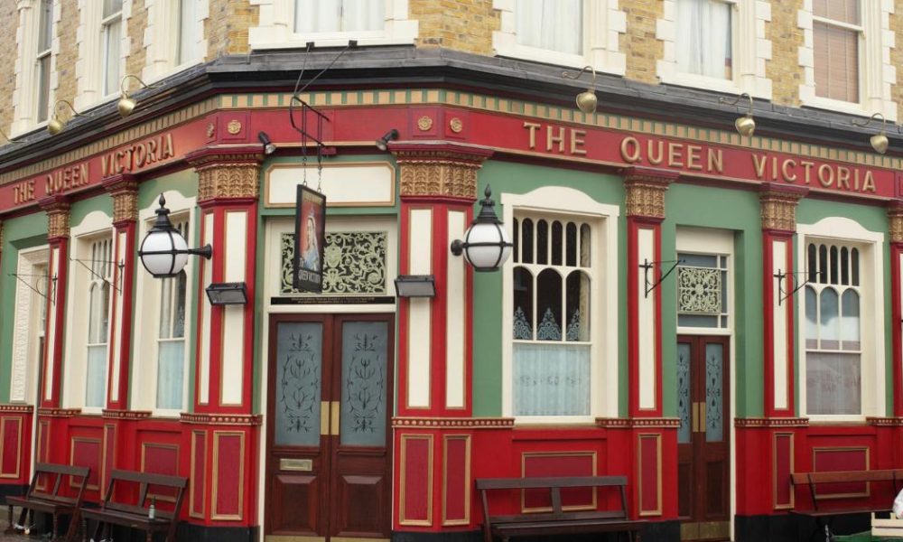 Christopher Fairbank to return to EastEnders for short stint