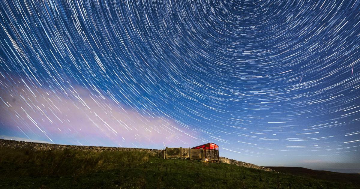 Lyrid meteor shower to be visible in UK tonight as it hits peak