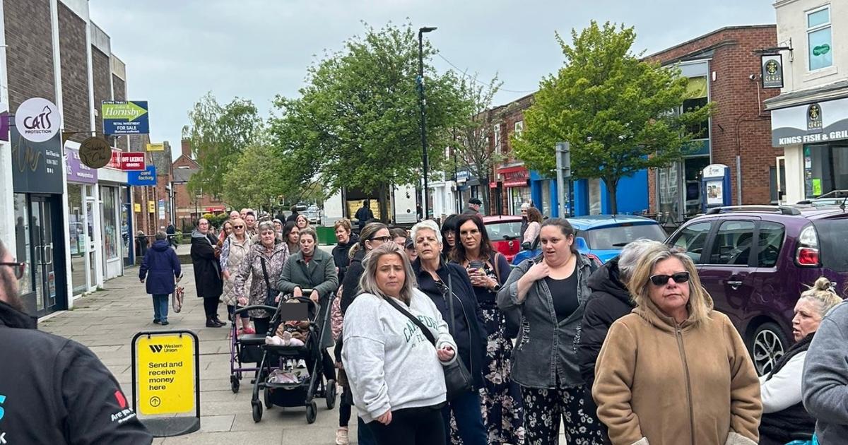 Customers at Savers in Acomb greeted by BGT star performance
