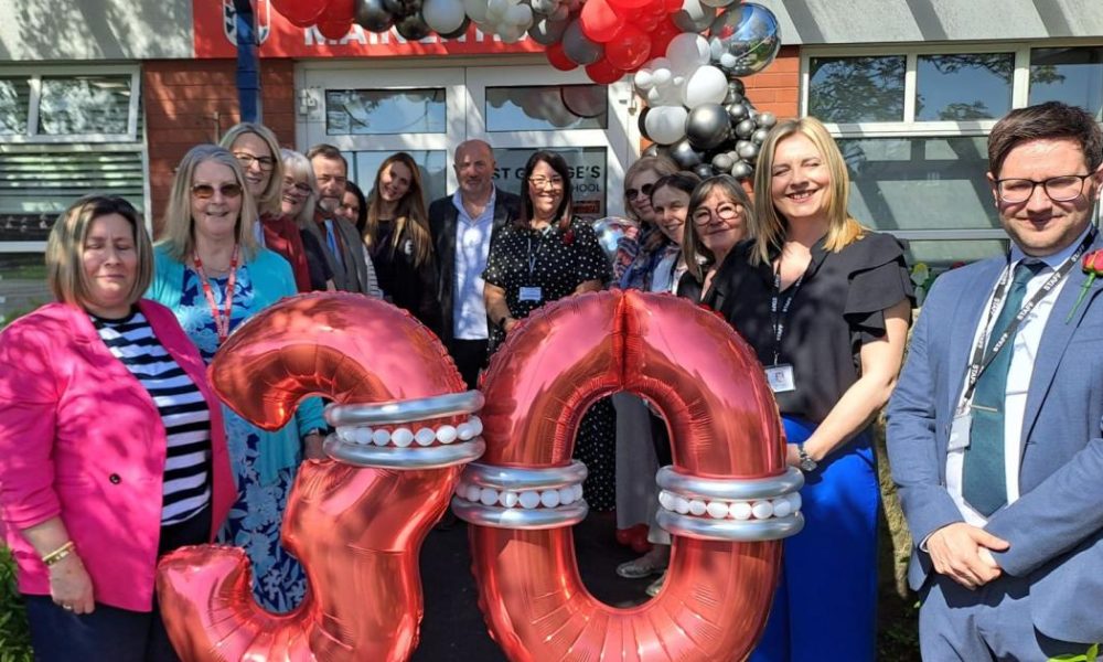 St Georges Primary Westhoughton celebrates 30 years with past staff