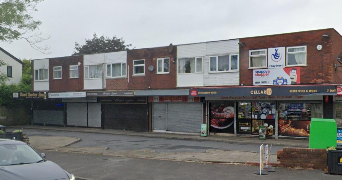 Atherton - Plans submitted to alter Bolton Road bus shelter