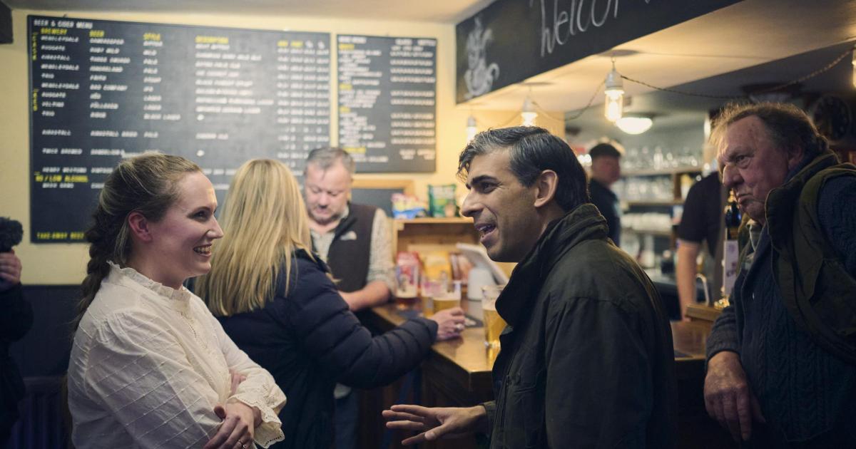 Rishi Sunak joins villagers to reopen George and Dragon pub