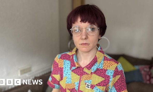 'With four jobs in London I couldn't afford rent so I'm going to Manchester'