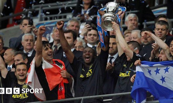Wigan lifting the FA Cup