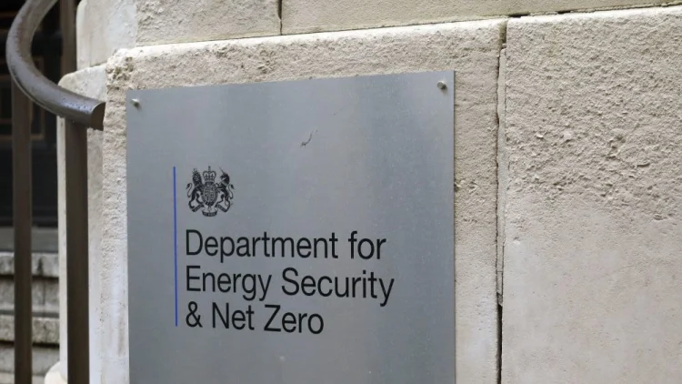 Private Sector Offered To Lend Government Experts To Help Design Energy Bill Support