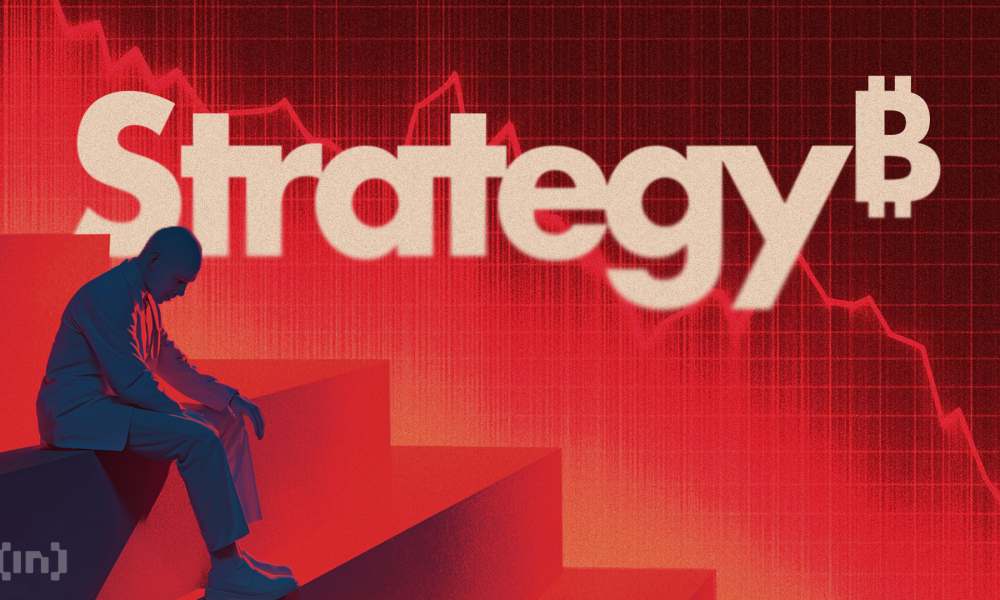 Peter Schiff Warns of a “Death Spiral” in MicroStrategy’s Bitcoin Strategy