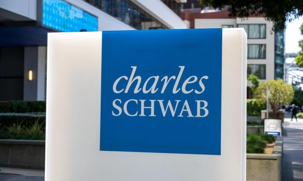Your crypto strategy should be about how much pain you can handle, not how much money you'll make, Schwab finds