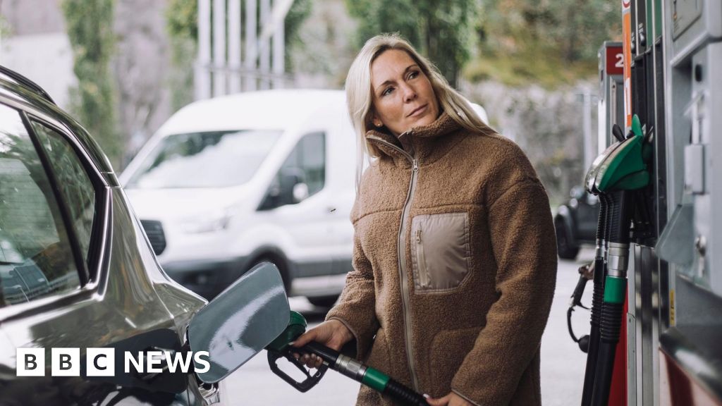 What's happening to UK petrol and diesel prices?