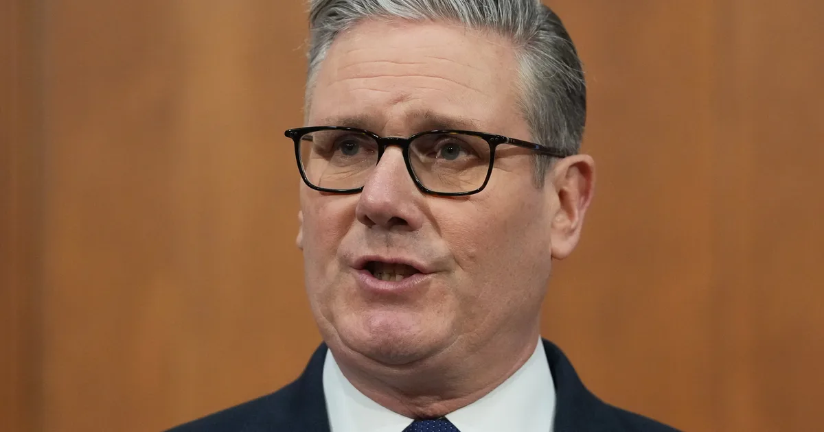 Starmer Shrugs Off Trump's Threat To Leave Nato