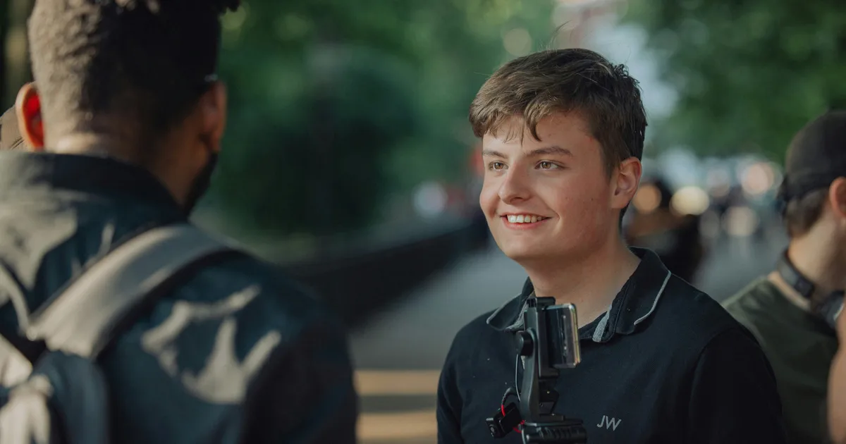 What Does 'Mid' Mean And Why Does Gen Z Kids Say It?