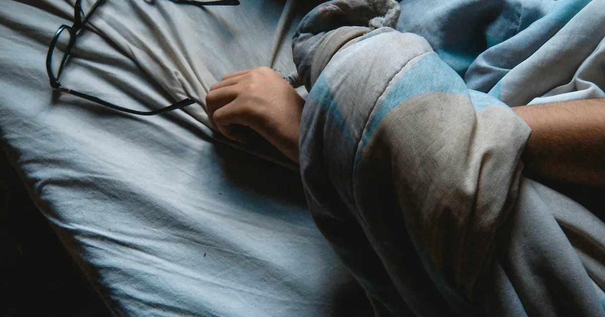 7 Steps To Retrain Your Brain For Deep Sleep