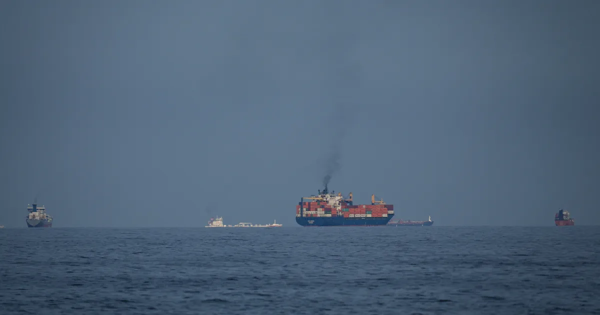 Donald Trump Warns US Navy Will Block Strait Of Hormuz