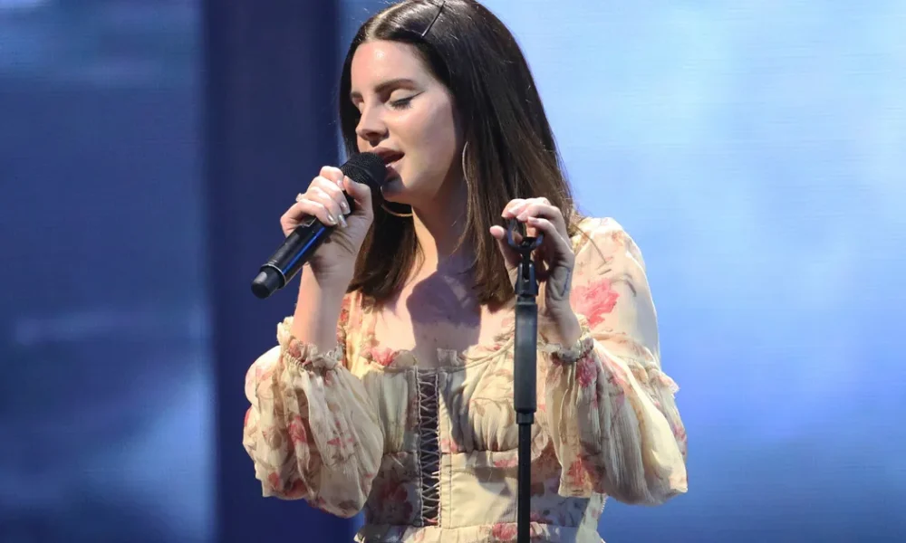 Lana Del Rey Surprise Releases 007 First Light James Bond Theme