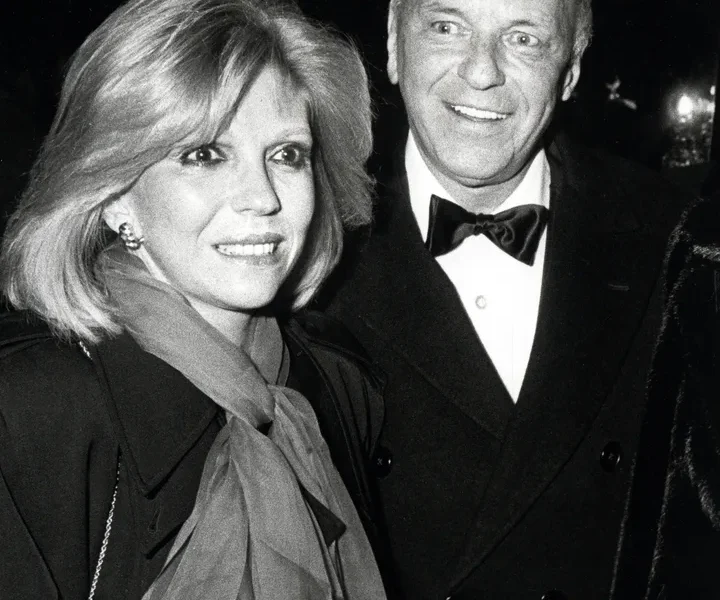 Nancy Sinatra, left, and Frank Sinatra, right, in 1983 at the Kennedy Center.