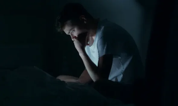 According to Harvard Health, the term refers to a lack of sleep that happens not because someone can’t nod off, but because they wake up and can’t fall back asleep.