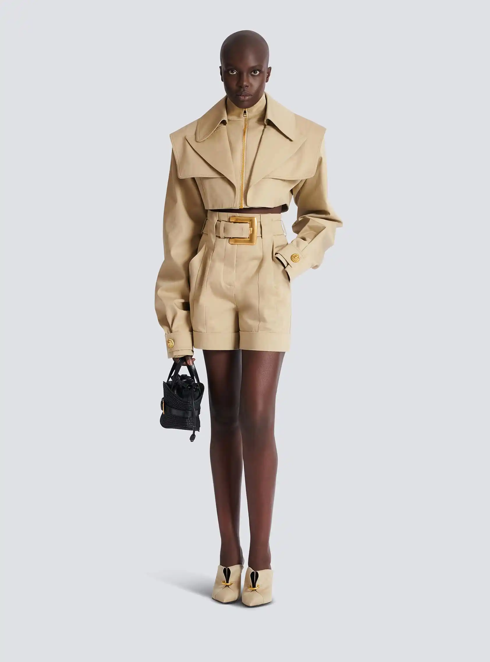 7 Mary J Blige In Beige Balmain Cotton Two Piece For Houseguest Podcast Interview