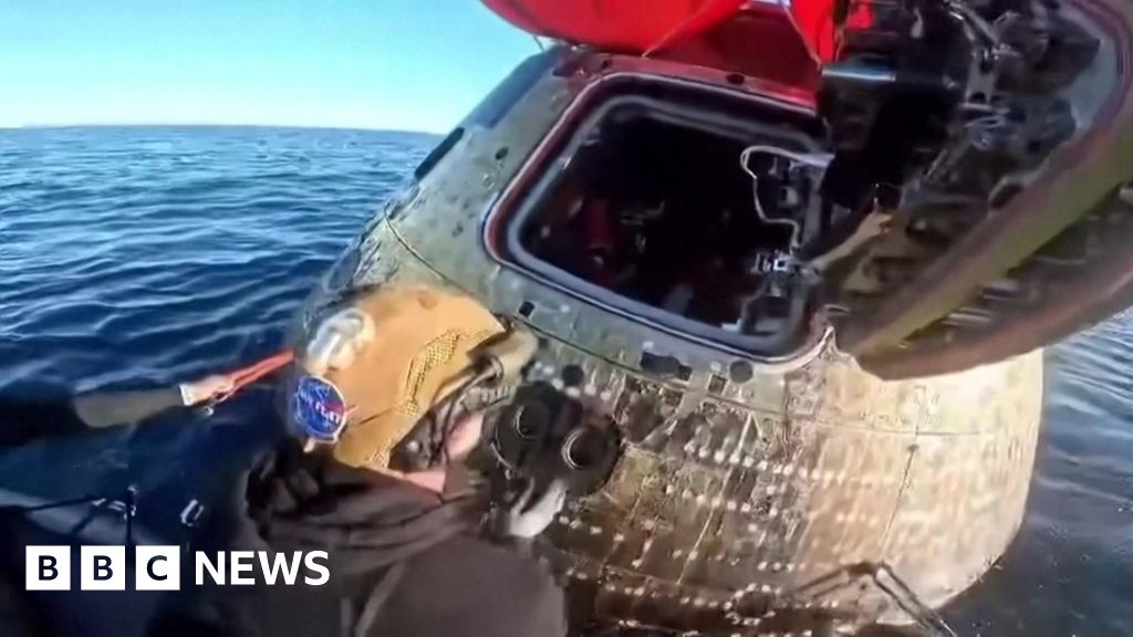 New video shows moment Orion capsule is opened at sea