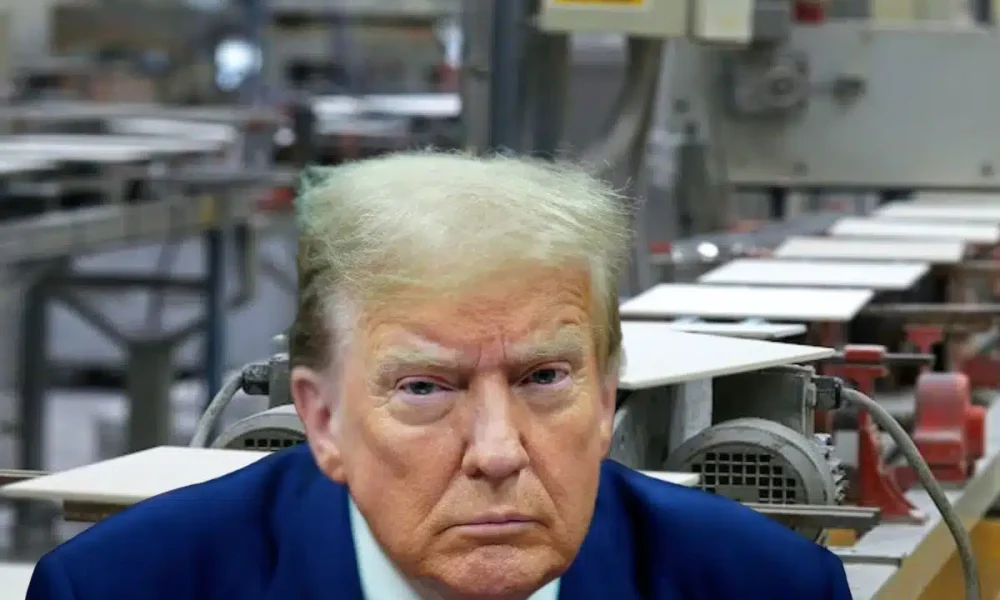 TUC calls for urgent support for at-risk manufacturers as illegal war fuels Trumpflation