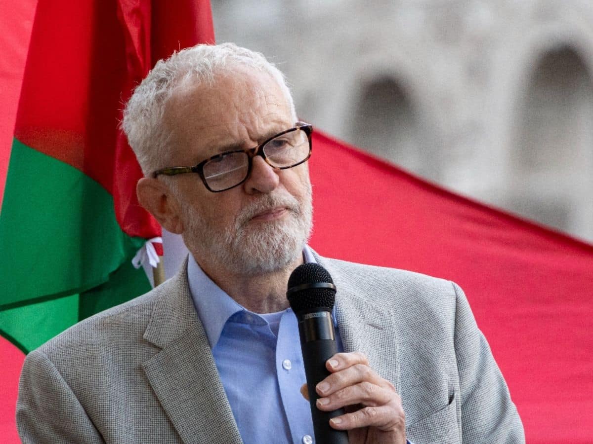 Corbyn tells lame 'Have I got news' to delete smear immediately
