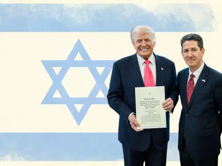 Donald Trump and ambassadord Christian Turner in front of the Israeli flag UK ambassador