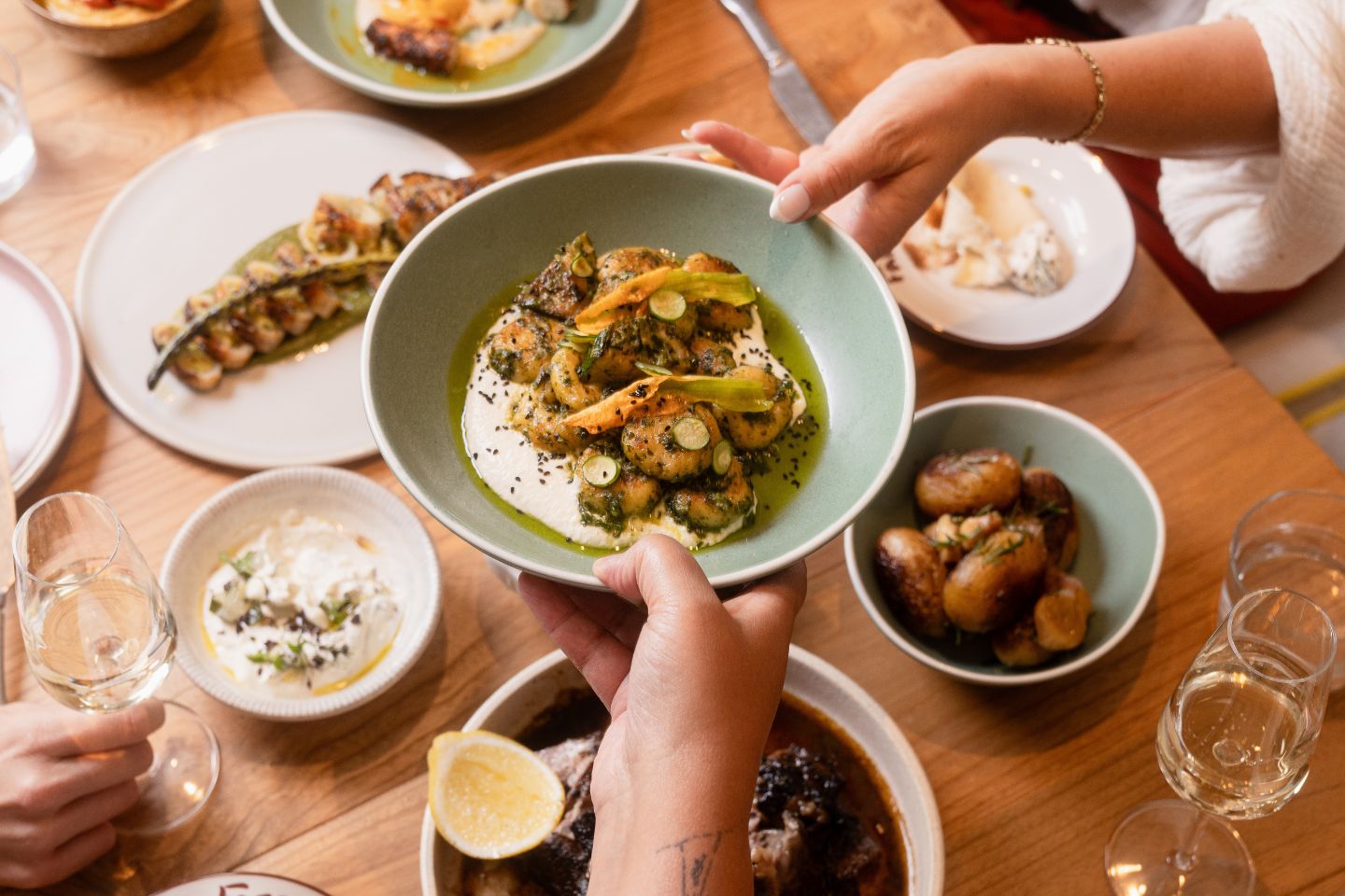 Review: Flexible Farra for business and fun