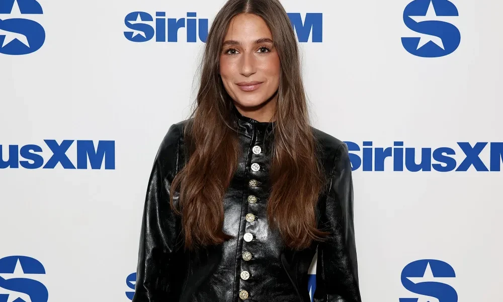 Feature Amanda Batula Returns to Instagram With Apology Amid West Wilson Drama