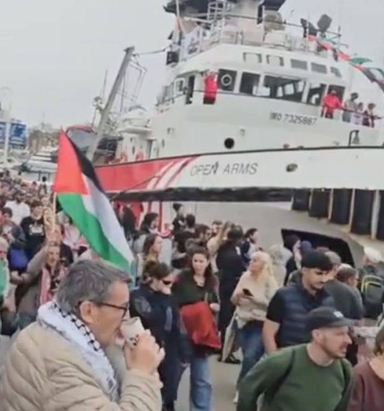 Gaza flotilla leaves Barcelona