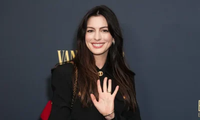 Anne Hathaway Styled These Chic Alo Sweatpants With Clogs