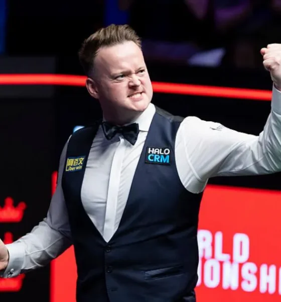 Shaun Murphy makes his 'best ever Crucible break' to win deciding frame thriller