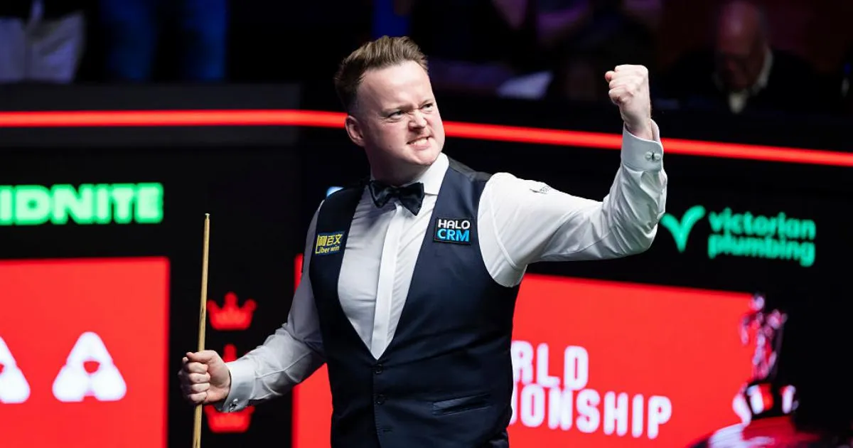 Shaun Murphy makes his 'best ever Crucible break' to win deciding frame thriller