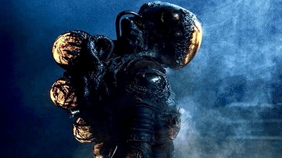 The Unfairly Hated Netflix Sci-Fi Thriller That Tells The Truth About Humanity