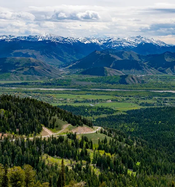 Jackson Hole tops summer 2026 short-term rental bookings, data shows