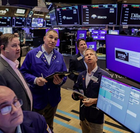 Wall Street inches lower as investors assess Middle East developments